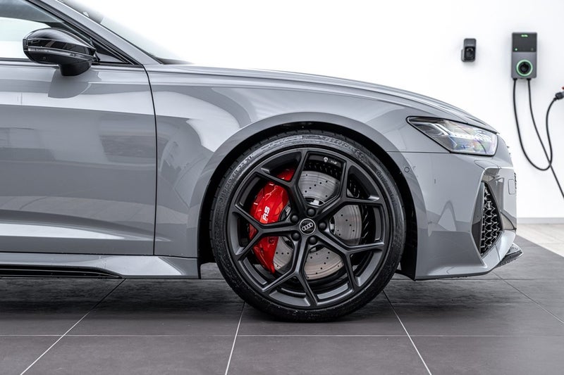 2025 Audi RS6 AVANT PERFORMANCE TFSI image 4