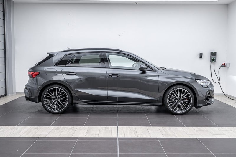 2025 Audi S3 SPORTBACK TFSI 245 KW image 2