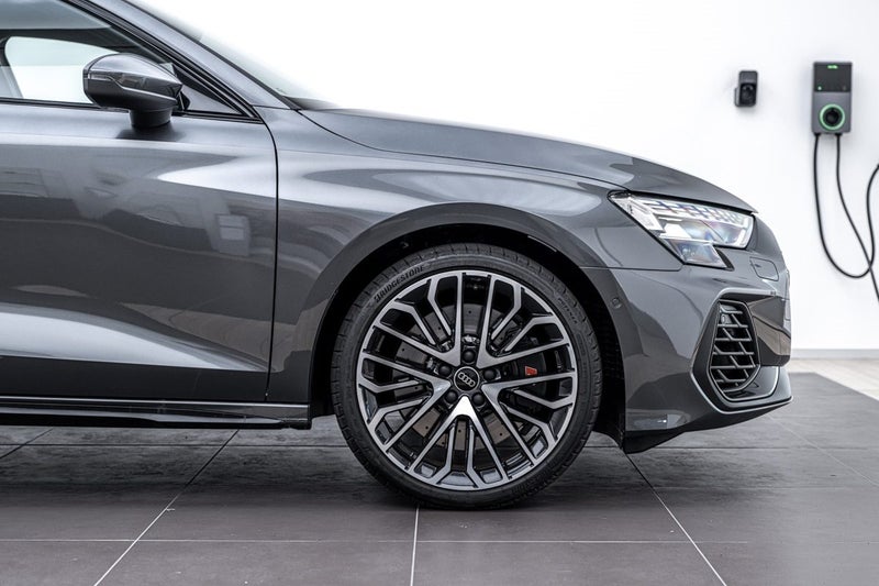 2025 Audi S3 SPORTBACK TFSI 245 KW image 3