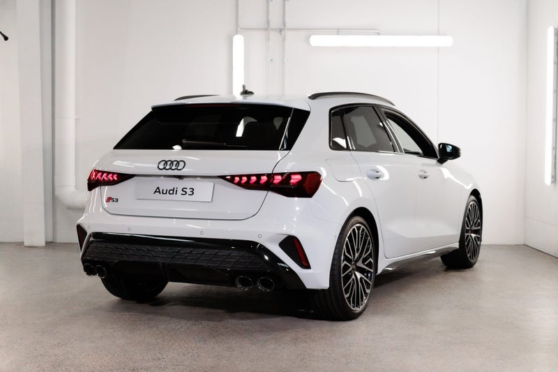 2025 Audi S3 Sportback TFSI 245 kW image 2
