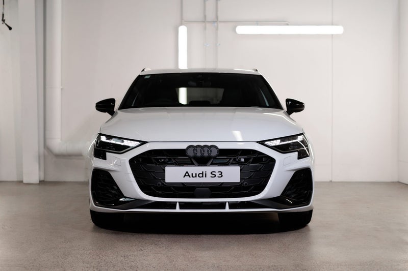 2025 Audi S3 Sportback TFSI 245 kW image 3