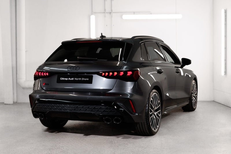 2025 Audi S3 Sportback TFSI 245 kW image 2