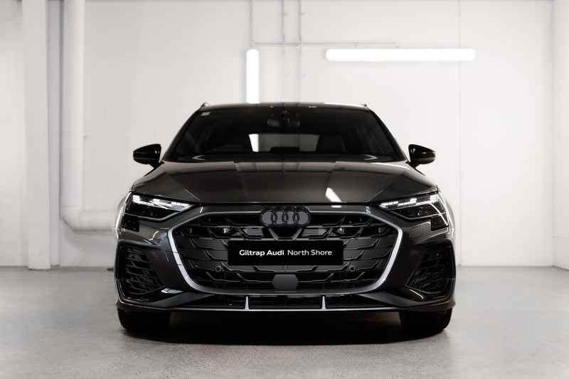 2025 Audi S3 Sportback TFSI 245 kW image 3
