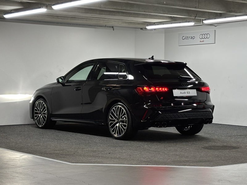 2025 Audi S3 Sportback TFSI 245kw image 4