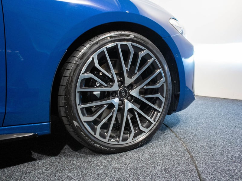 2025 Audi S5 Avant TFSI 270kW quattro image 4