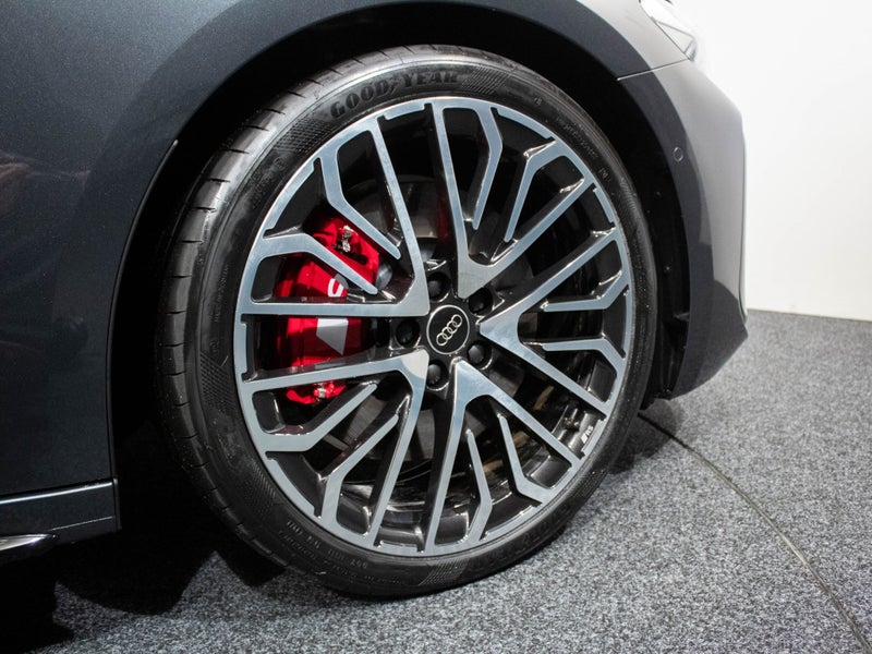 2025 Audi S5 Avant TFSI 270kW quattro image 4