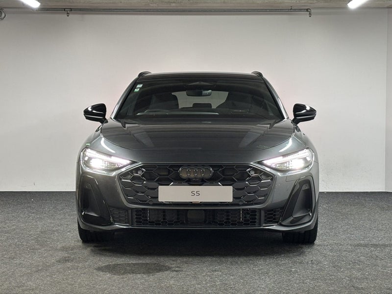 2025 Audi S5 Avant TFSI image 2