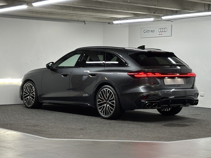 2025 Audi S5 Avant TFSI image 4