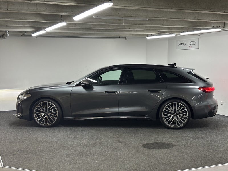 2025 Audi S5 Avant TFSI image 3