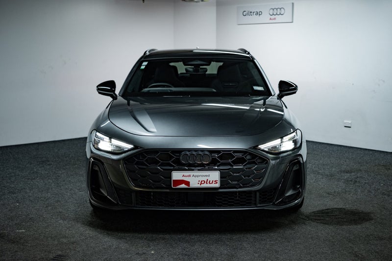 2025 Audi S5 Avant TFSI image 2