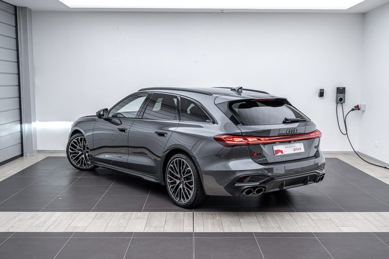 2025 Audi S5 AVANT TFSI image 3