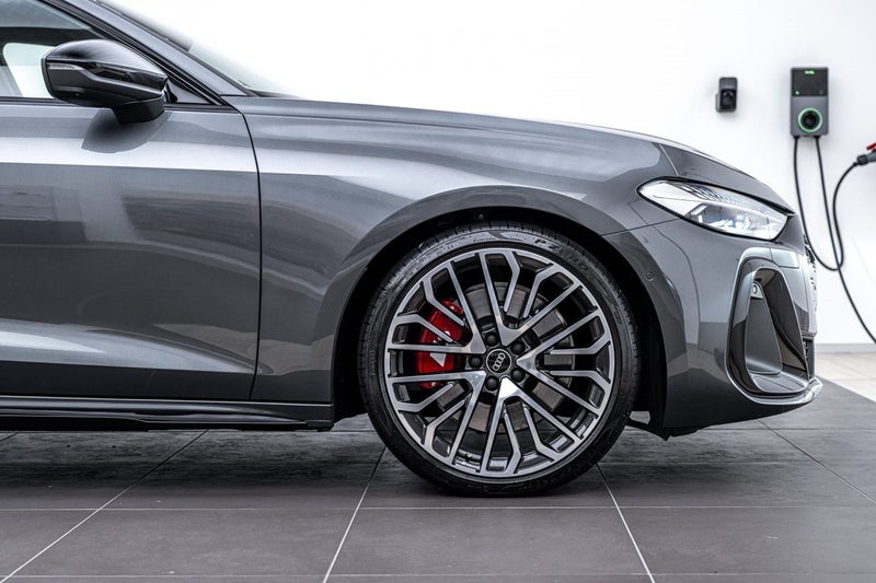 2025 Audi S5 AVANT TFSI image 4