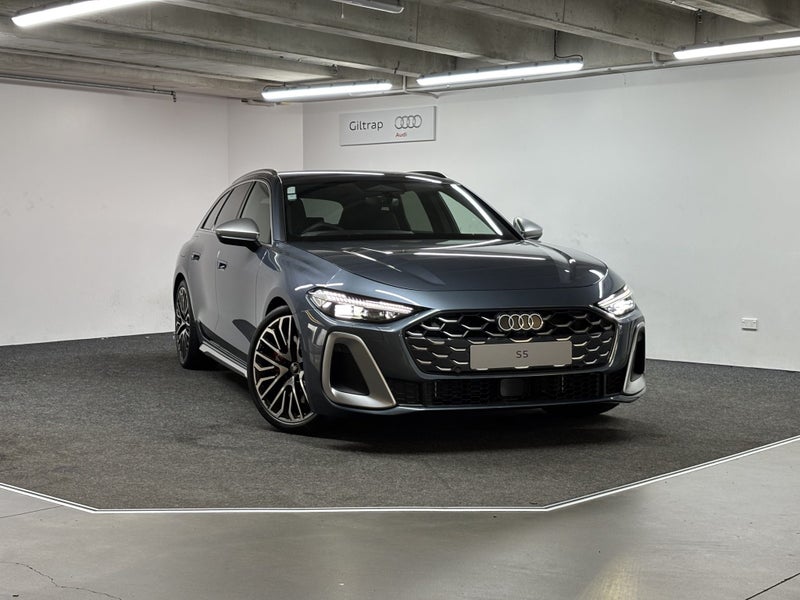 2025 Audi S5 Avant TFSI image 1