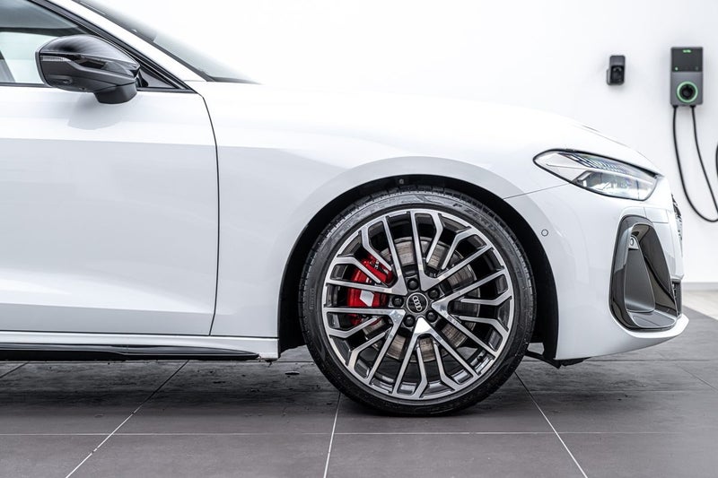 2025 Audi S5 Avant TFSI image 3
