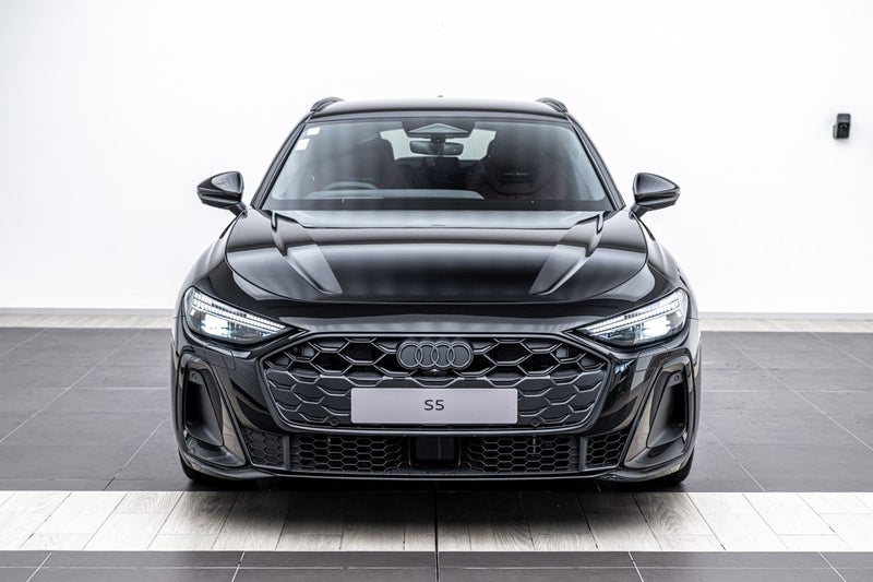 2025 Audi S5 AVANT TFSI image 4