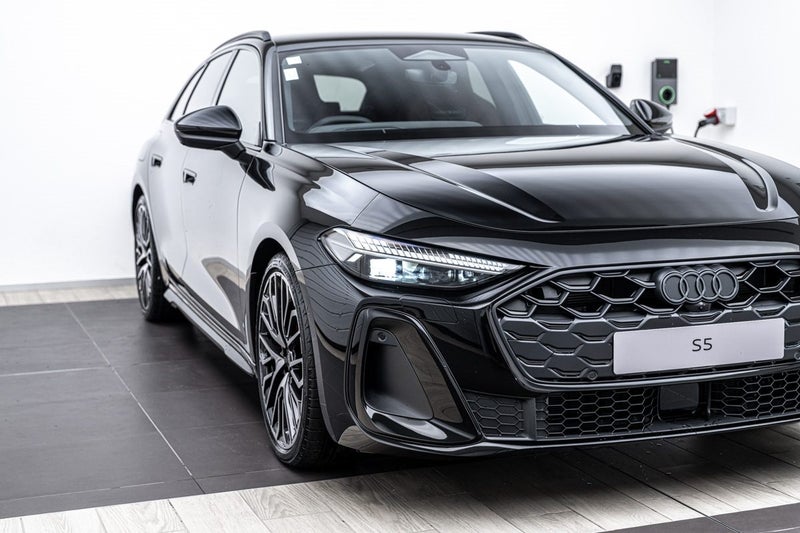 2025 Audi S5 AVANT TFSI image 5