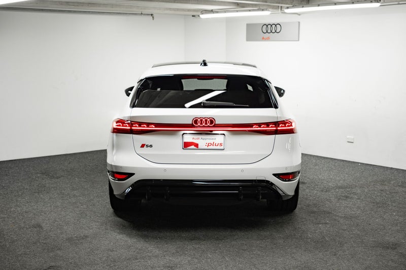 2025 Audi S6 Avant e-tron image 5