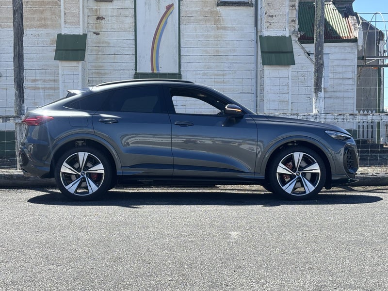 2025 Audi SQ5 Sportback TFSI image 2