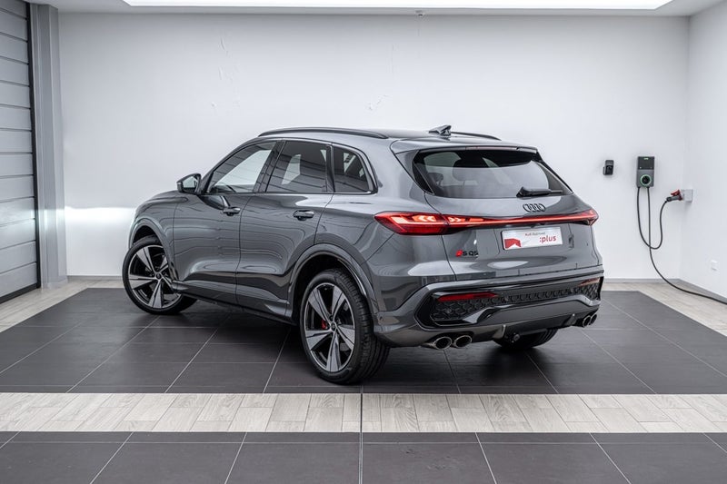 2025 Audi SQ5 SUV TFSI image 3