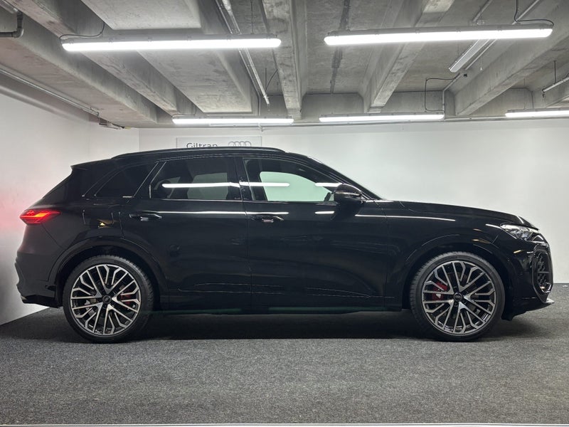 2025 Audi SQ5 SUV TFSI image 3
