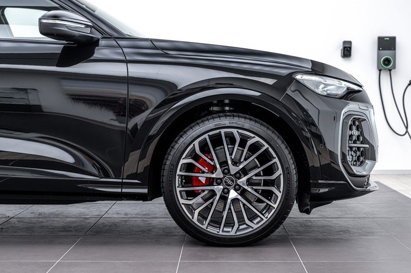2025 Audi SQ5 SUV TFSI image 3