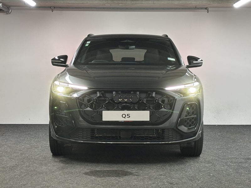 2025 Audi SQ5 SUV TFSI image 2