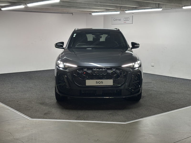 2025 Audi SQ5 SUV TFSI image 2