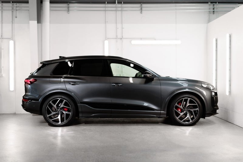 2025 Audi SQ6 e-tron Sportback image 4