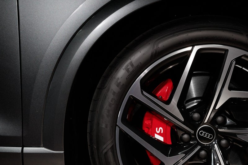 2025 Audi SQ6 e-tron Sportback image 5