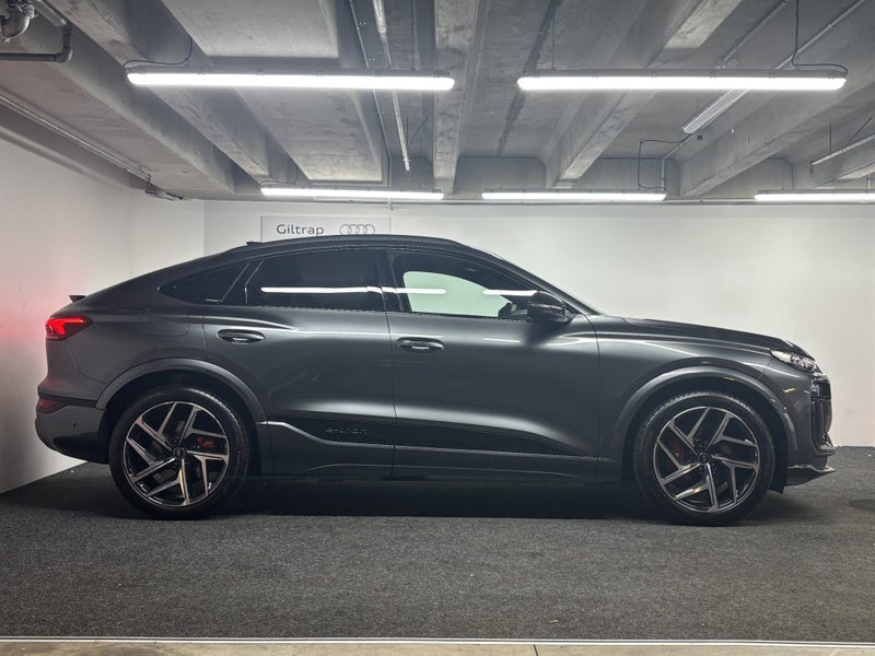 2025 Audi SQ6 Sportback 360 kW image 3