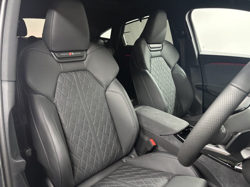 2025 Audi SQ6 Sportback 360 kW image 4