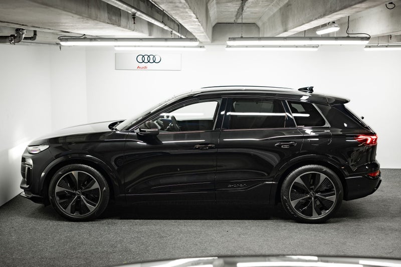 2025 Audi SQ6 SUV e-tron 360 kW image 2