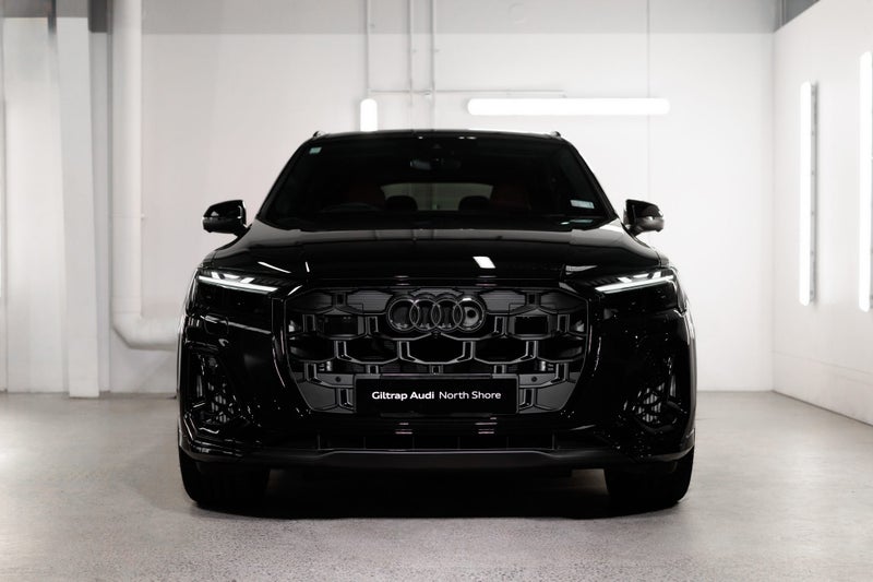 2025 Audi SQ7 TFSI 373 kW image 3