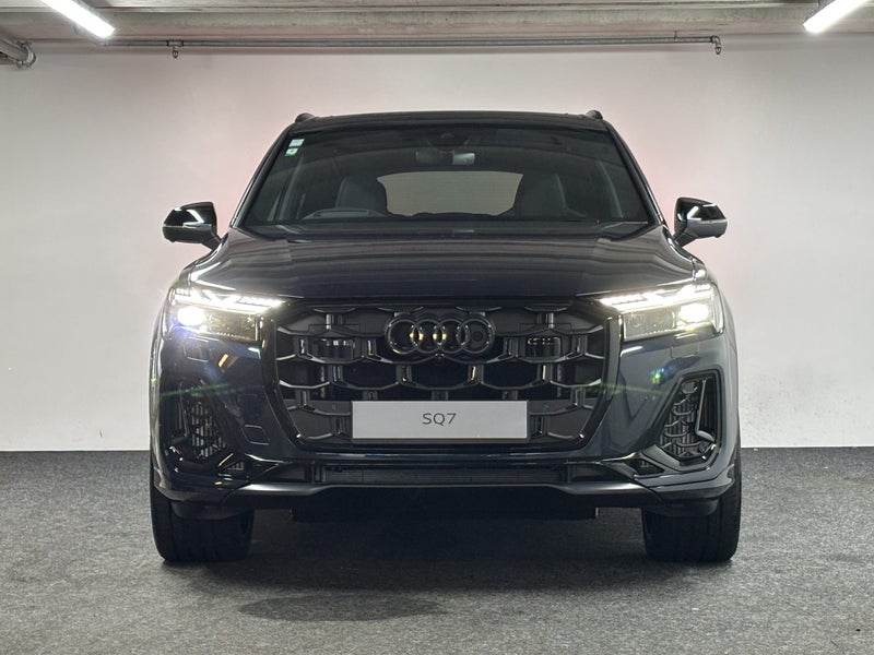 2025 Audi SQ7 TFSI 373 kW image 2