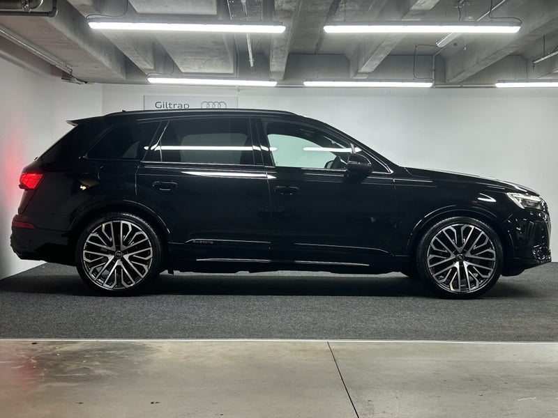 2025 Audi SQ7 TFSI 373 kW image 3