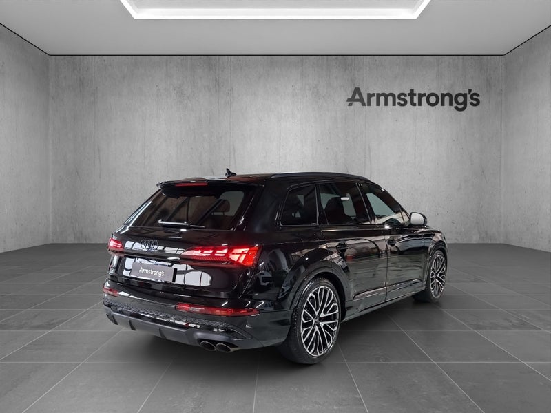2025 Audi SQ7 TFSI quattro image 2