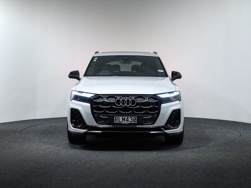 2025 Audi SQ7 V8 TFSI 373kW quattro image 2