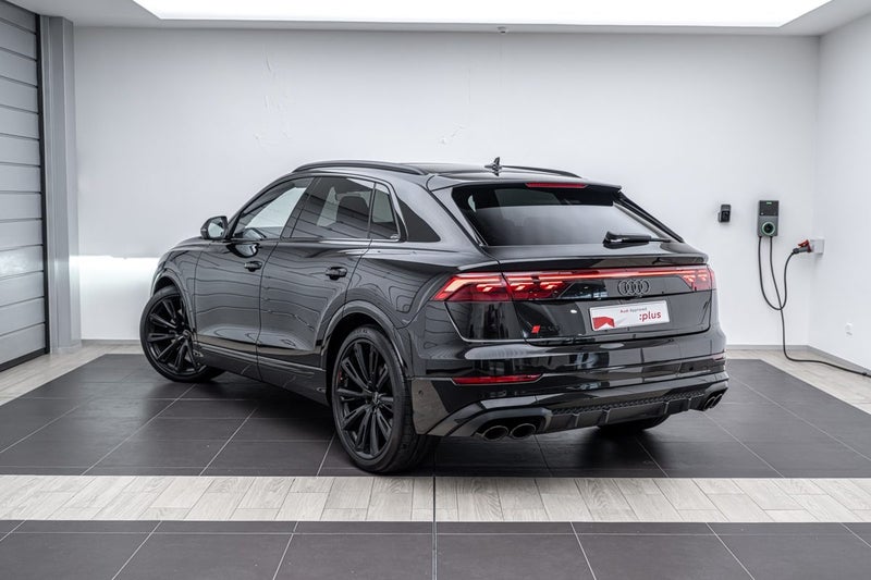 2025 Audi SQ8 TFSI image 3