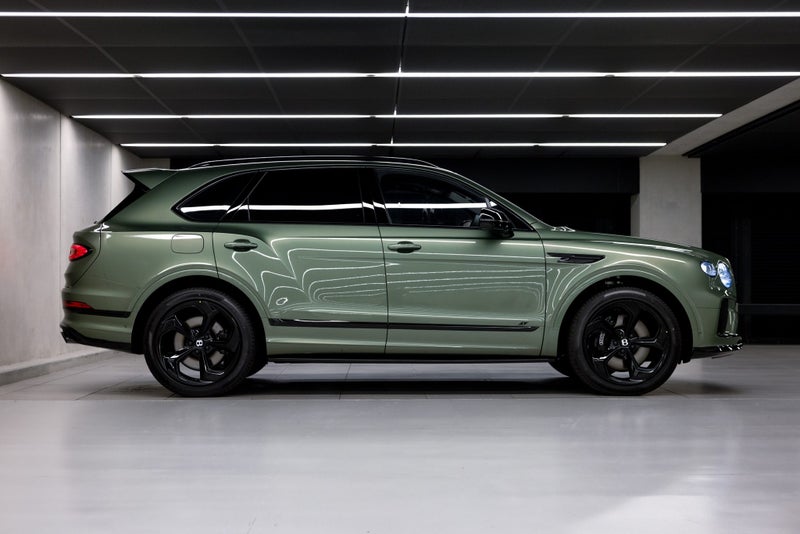 2025 Bentley Bentayga S image 5