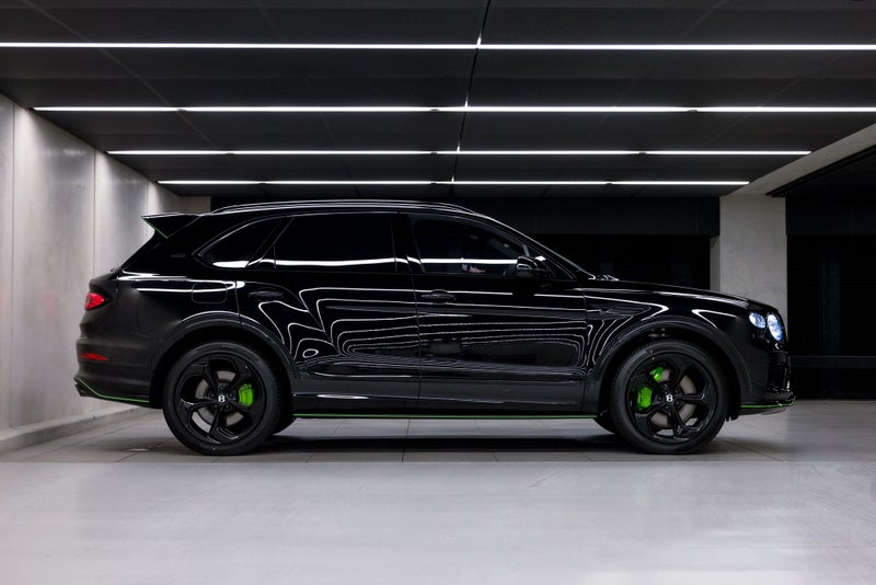 2025 Bentley Bentayga S Black Edition image 5