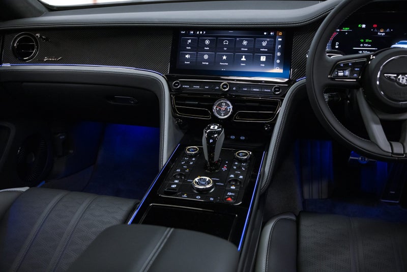 2025 Bentley Flying Spur Speed, The Ultra Perfo... image 4