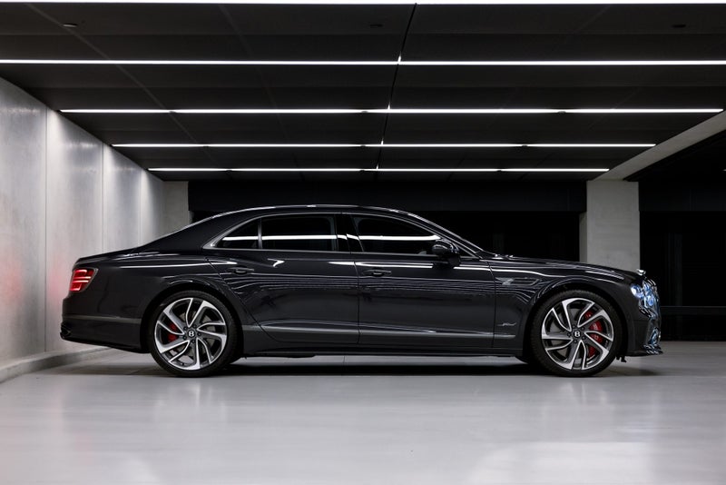 2025 Bentley Flying Spur Speed, The Ultra Perfo... image 5