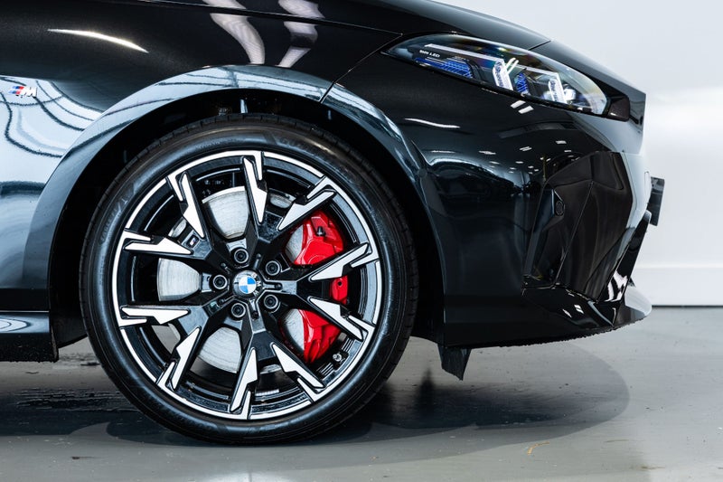 2025 BMW 120i 120 MSport Pro + Enhancement Package image 5