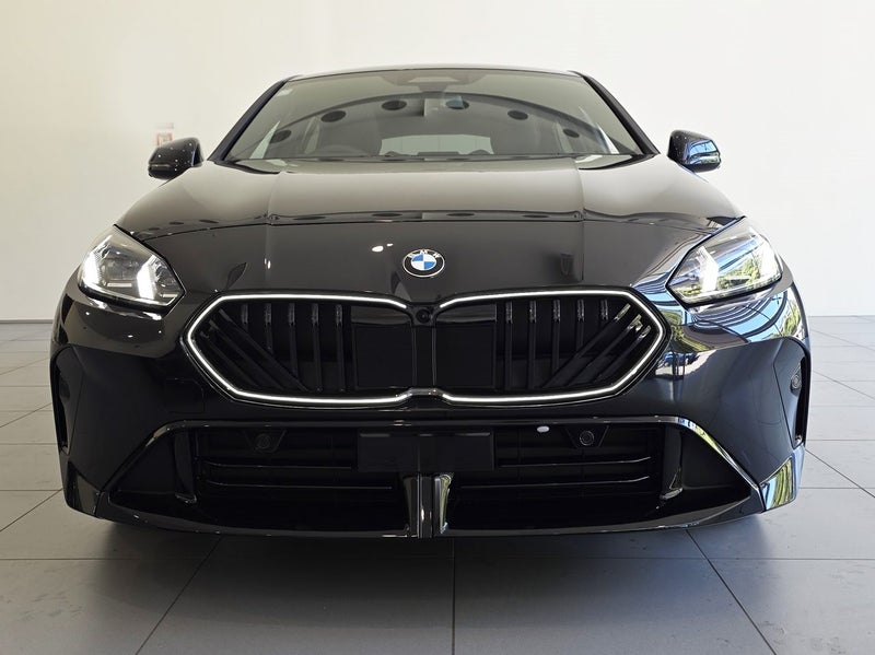 2025 BMW 120i Hatch image 2