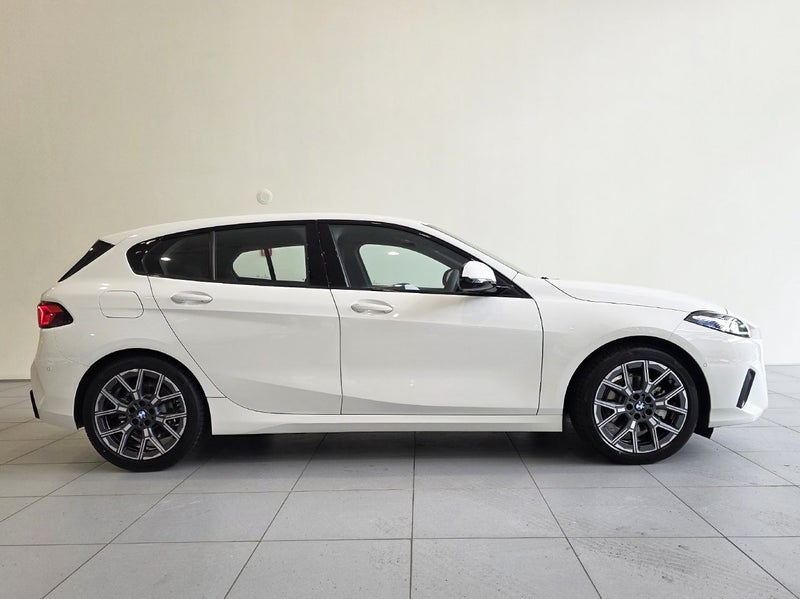 2025 BMW 120i Hatch Sport Collection image 3