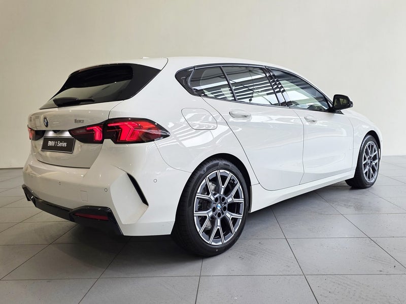 2025 BMW 120i Hatch Sport Collection image 4