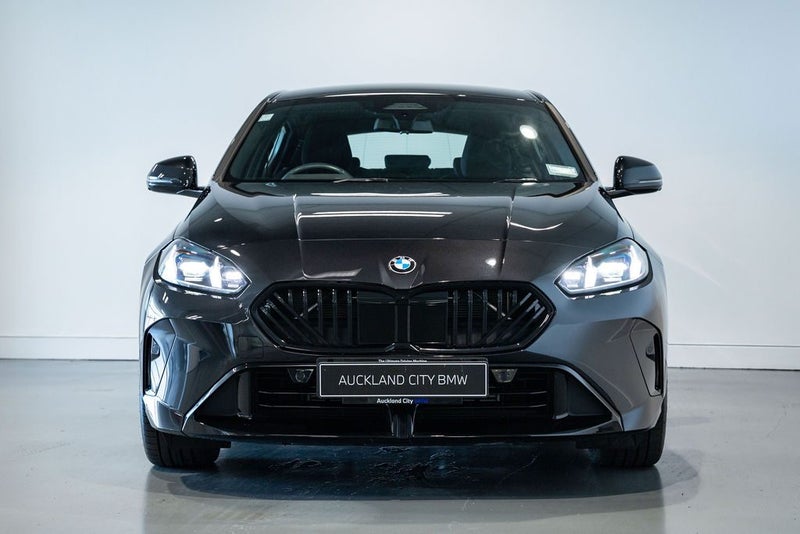 2025 BMW 120i M Sport image 3