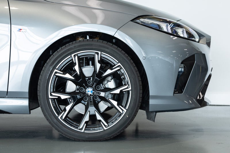 2025 BMW 120i M-Sport image 5