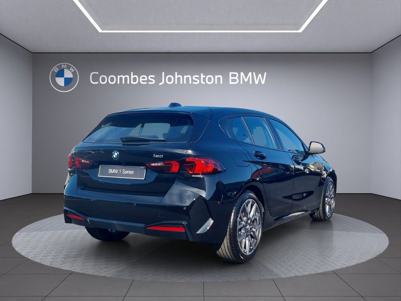 2025 BMW 120i Sport Collection image 5