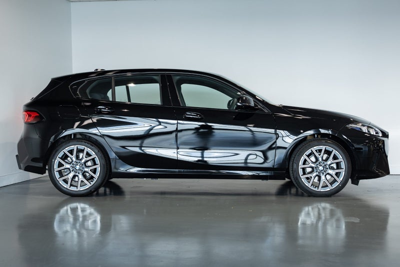 2025 BMW 120i Sport Collection image 3